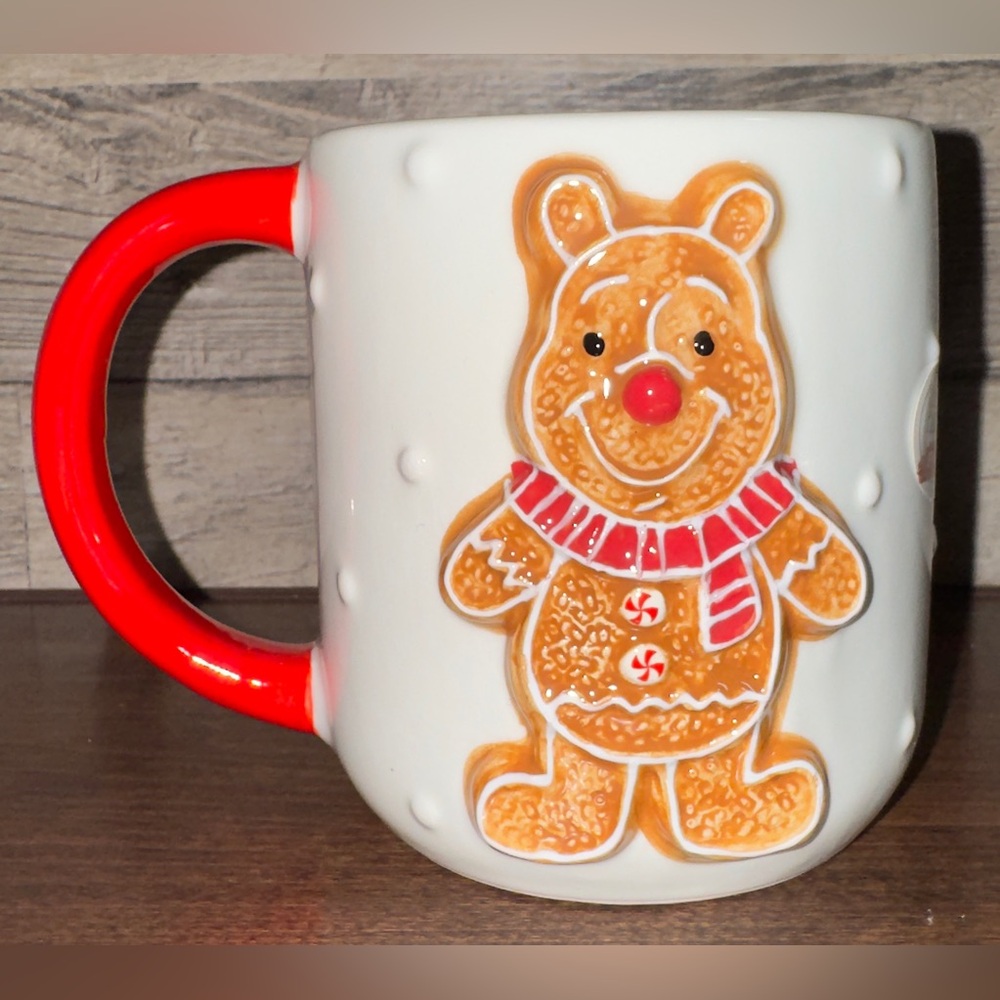 Super Cute 🥰 Ceramic Gingerbread Winnie the Pooh Hand Painted Christmas Mug